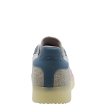 Back 70 Boston LS in Grey Jeans Pink Sneakers